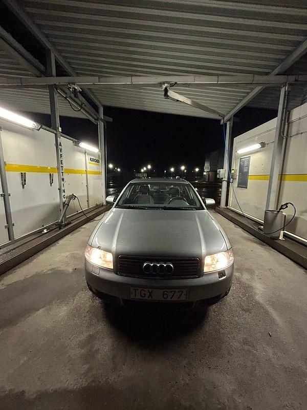 Begagnad 2002 Audi A4 Sedan | 11 000 kr (Marknadspris) - Bild 1/4