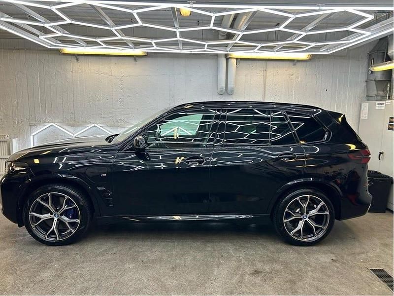 Begagnad 2024 BMW X5 M Sport SUV | 850 000 kr - Bild 1/4