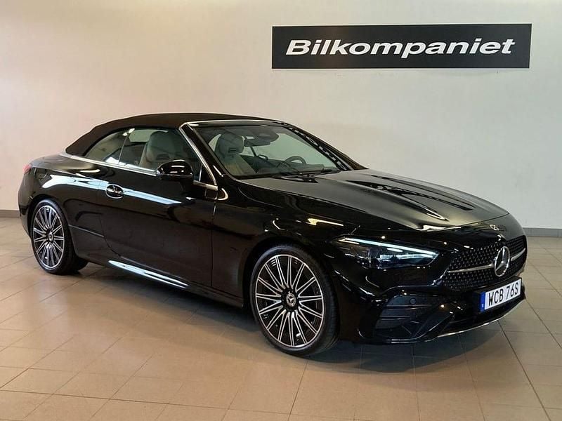 Svart Begagnad 2024 Mercedes CLE200 AMG line Cab | 697 700 kr (Bra pris) - Bild 1/4