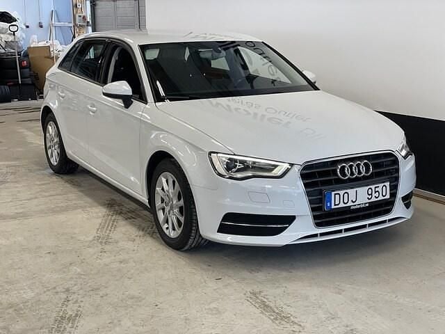 Vit Begagnad 2013 Audi A3 | 119 000 kr (Lite dyr) - Bild 1/3