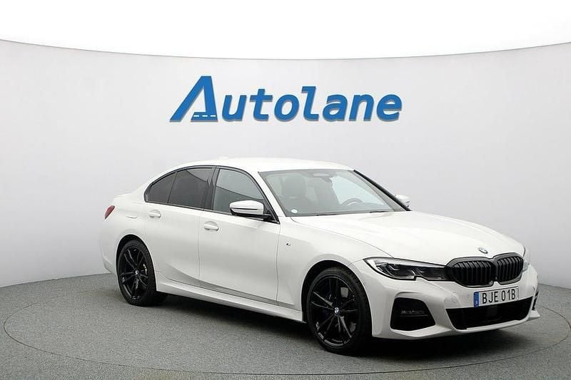 Alpinweiss iii Begagnad 2020 BMW 330 M Sport | 299 900 kr (Marknadspris) - Bild 1/3