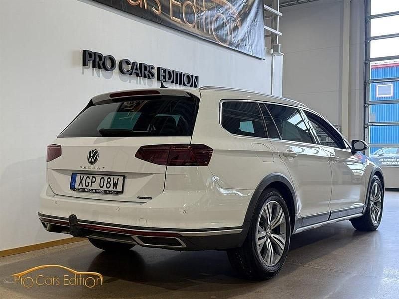 Begagnad VW Passat Alltrack 191 HK (140 kW) 2020 Vit Kombi