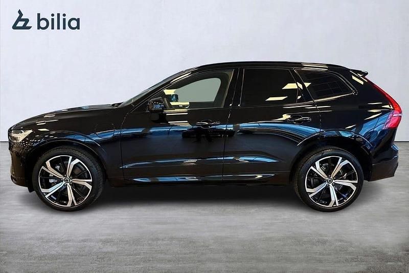 Begagnad Volvo XC60 Plus 355 HK (261 kW) 2023 Svart SUV