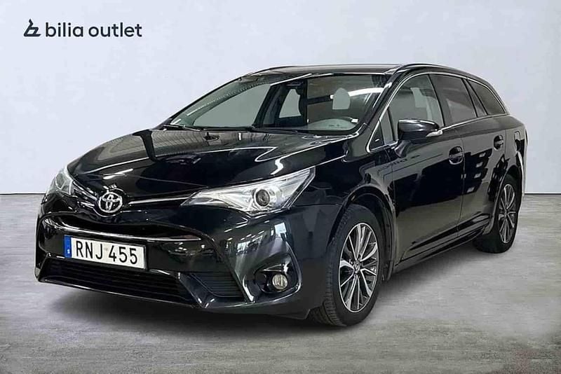 Svart Begagnad 2016 Toyota Avensis Kombi | 97 900 kr (Marknadspris) - Bild 1/1