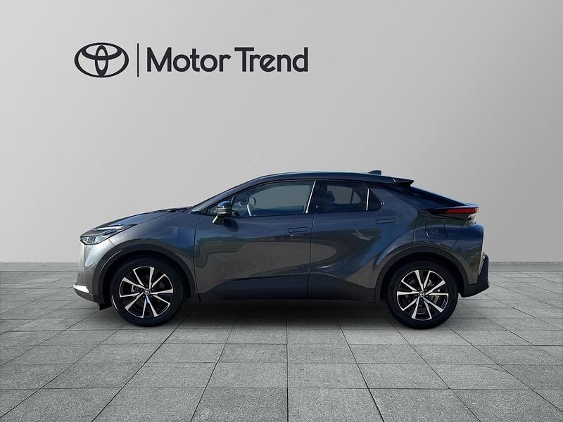 Ny Toyota C-HR Style 141 HK (103 kW) 2025 Grå SUV