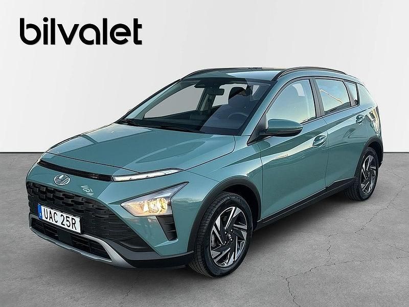 Grön Begagnad 2022 Hyundai Bayon Essential SUV | 144 500 kr (Bra pris) - Bild 1/4
