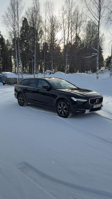 Begagnad Volvo V90 CC 190 HK (139 kW) 2019 Kombi
