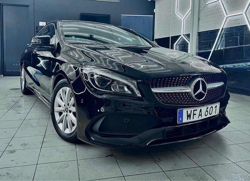 Begagnad 2018 Mercedes CLA180 Sedan | 259 000 kr - Bild 1/4