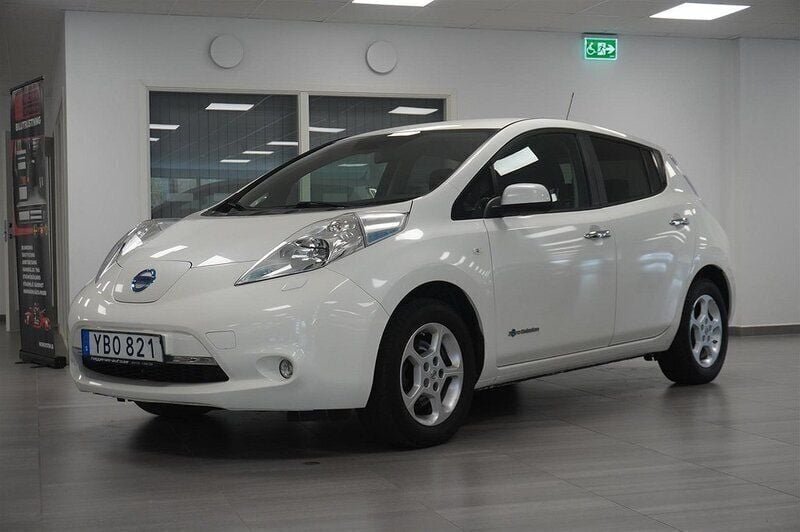 Okänd Begagnad 2015 Nissan Leaf Halvkombi | 79 800 kr (Lite dyr) - Bild 1/4