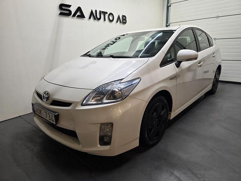 Vit Begagnad 2009 Toyota Prius Halvkombi | 104 500 kr (Marknadspris) - Bild 1/4