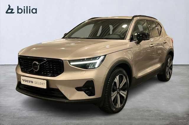 Begagnad 2023 Volvo XC40 SUV | 399 900 kr (Lite dyr) - Bild 1/3