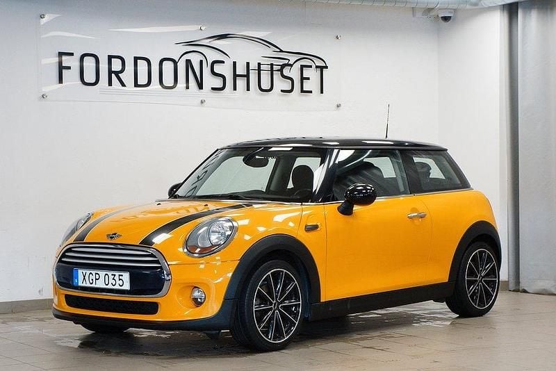 Orange Begagnad 2014 Mini Cooper D Pepper Halvkombi | 119 000 kr (Marknadspris) - Bild 1/4