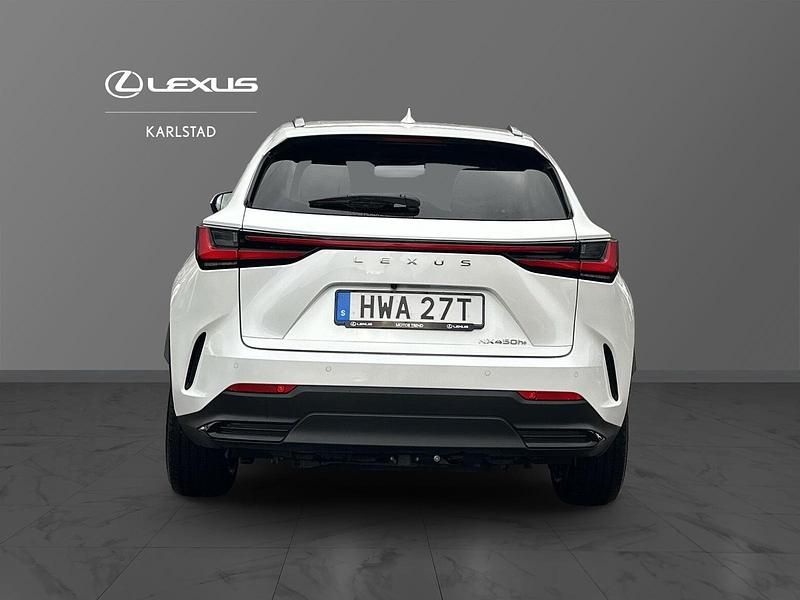 Begagnad Lexus NX450h+ Executive Line 313 HK (230 kW) 2023 Vit SUV