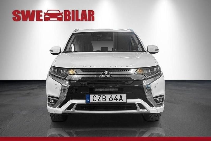 Begagnad Mitsubishi Outlander Edition 224 HK (164 kW) 2020 Vit SUV