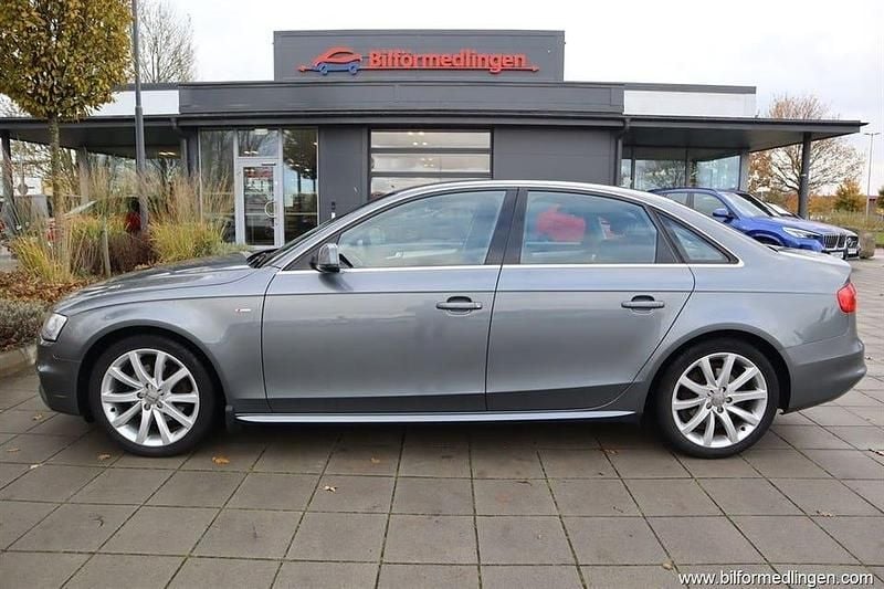 Grå samma som bilen Begagnad 2015 Audi A4 S-Line Sedan | 129 900 kr (Lite dyr) - Bild 1/4