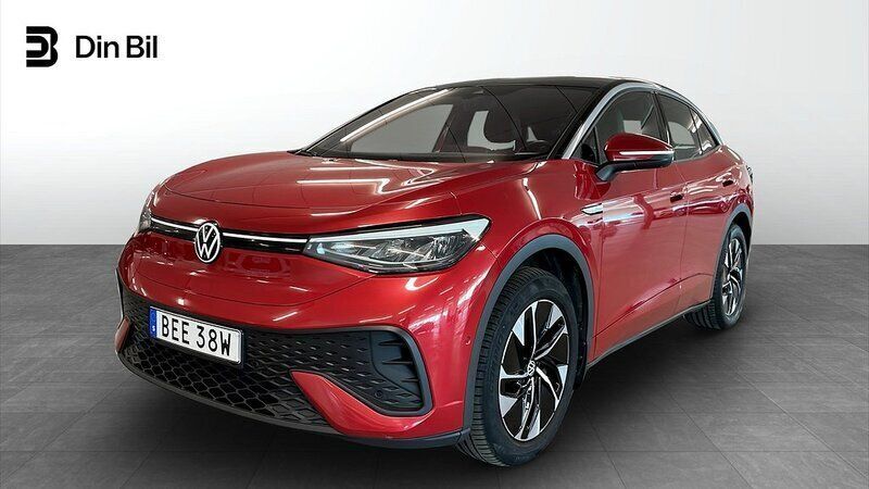 Mörkröd (kings red metallic black) Begagnad 2022 VW ID.5 Comfortline SUV | 319 900 kr (Dyr) - Bild 1/4