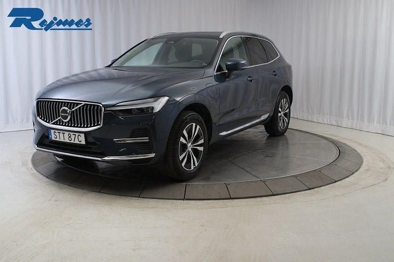 Denim blue metallic Begagnad 2025 Volvo XC60 Core SUV | 489 900 kr (Marknadspris) - Bild 1/4