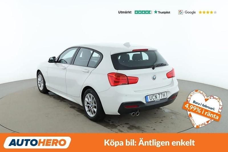 Begagnad BMW 120 M Sport 186 HK (136 kW) 2019 Vit Halvkombi