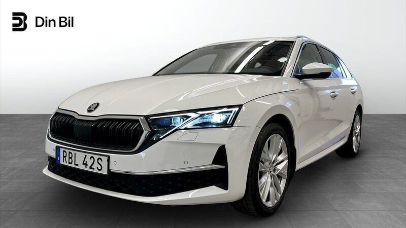 Vit Begagnad 2024 Skoda Octavia Selection Kombi | 315 000 kr (Marknadspris) - Bild 1/4