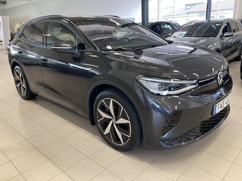 Mörkgrå (mangan grey metallic blac) Begagnad 2022 VW ID.4 GTX SUV | 329 900 kr (Superpris) - Bild 1/3