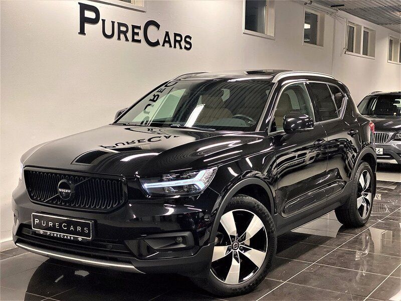 Svart Begagnad 2018 Volvo XC40 Momentum SUV | 319 900 kr - Bild 1/4