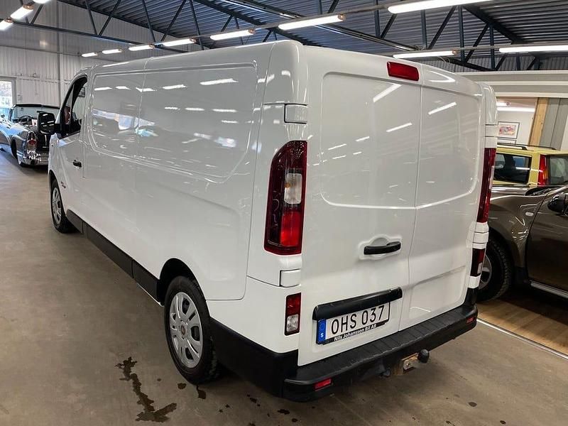 Begagnad Fiat Talento 120 HK (88 kW) 2016 Vit Minibuss