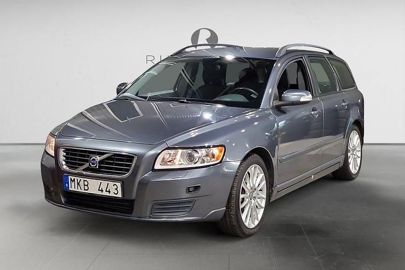Grå Begagnad 2007 Volvo V50 Kinetic Kombi | 49 900 kr (Dyr) - Bild 1/3