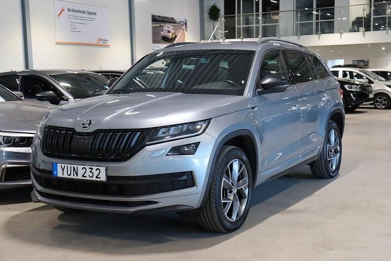 Grå Begagnad 2018 Skoda Kodiaq SportLine SUV | 269 900 kr (Bra pris) - Bild 1/3
