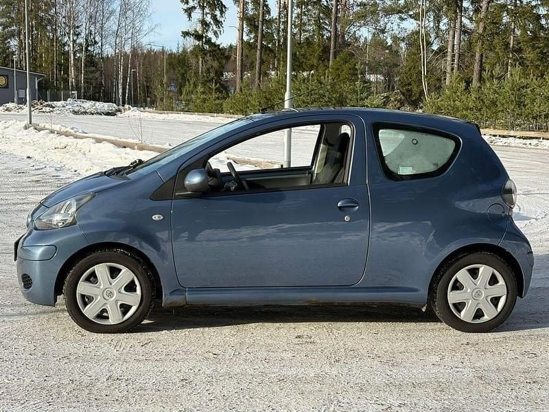 Begagnad Toyota Aygo 68 HK (50 kW) 2010 Halvkombi