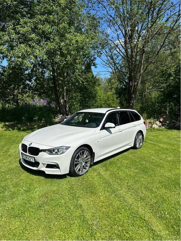 Vit Begagnad 2014 BMW 320 M Sport Kombi | 173 000 kr (Lite dyr) - Bild 1/4