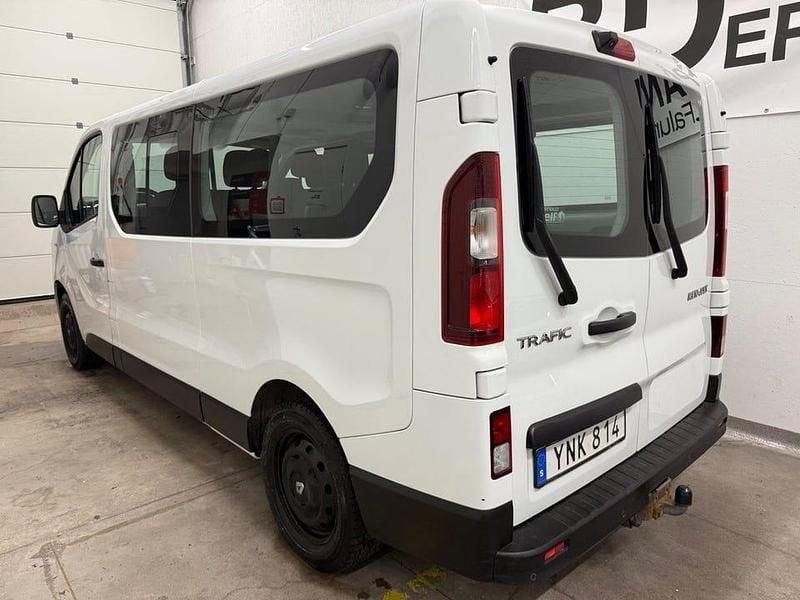 Begagnad Renault Trafic 125 HK (91 kW) 2017 Vit Minibuss