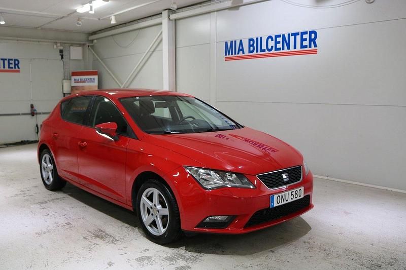 Röd Begagnad 2014 Seat Leon Style Halvkombi | 124 000 kr (Dyr) - Bild 1/4