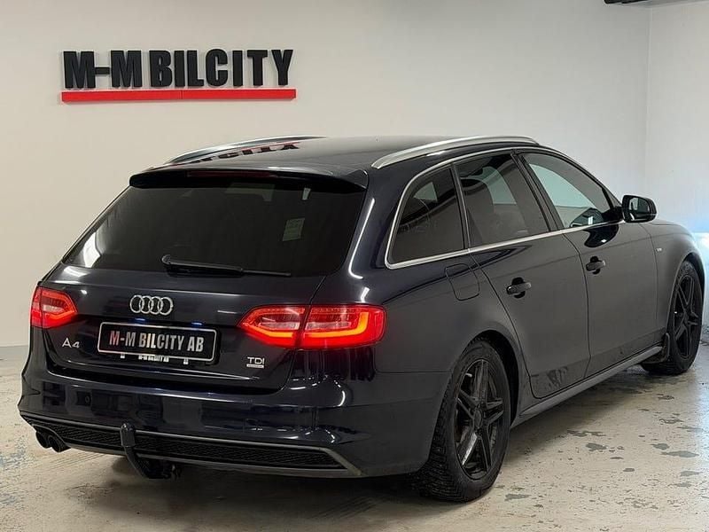 Begagnad Audi A4 S-Line 177 HK (130 kW) 2014 Blå Kombi