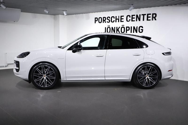 Begagnad Porsche Cayenne 470 HK (345 kW) 2026 Grå SUV