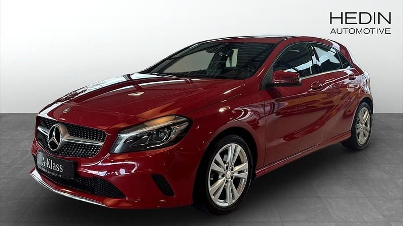 Röd (red) Begagnad 2016 Mercedes A180 Kombi | 129 900 kr (Marknadspris) - Bild 1/4