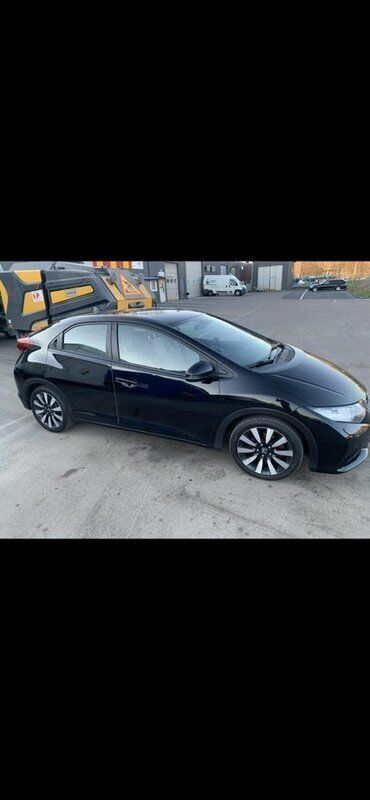 Svart Begagnad 2014 Honda Civic Sport Halvkombi | 72 000 kr (Marknadspris) - Bild 1/4