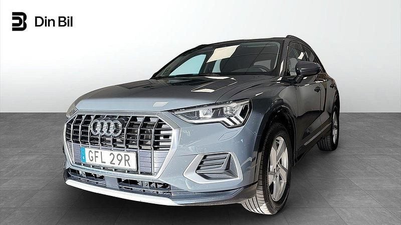 Grå (nanogrå metallic) Begagnad 2024 Audi Q3 SUV | 359 000 kr (Marknadspris) - Bild 1/4