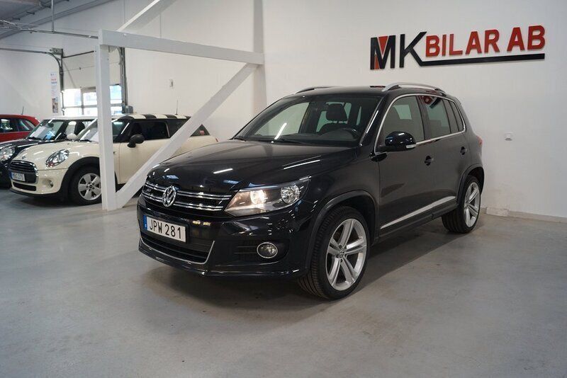 Svart Begagnad 2014 VW Tiguan Sport SUV | 139 900 kr (Marknadspris) - Bild 1/4