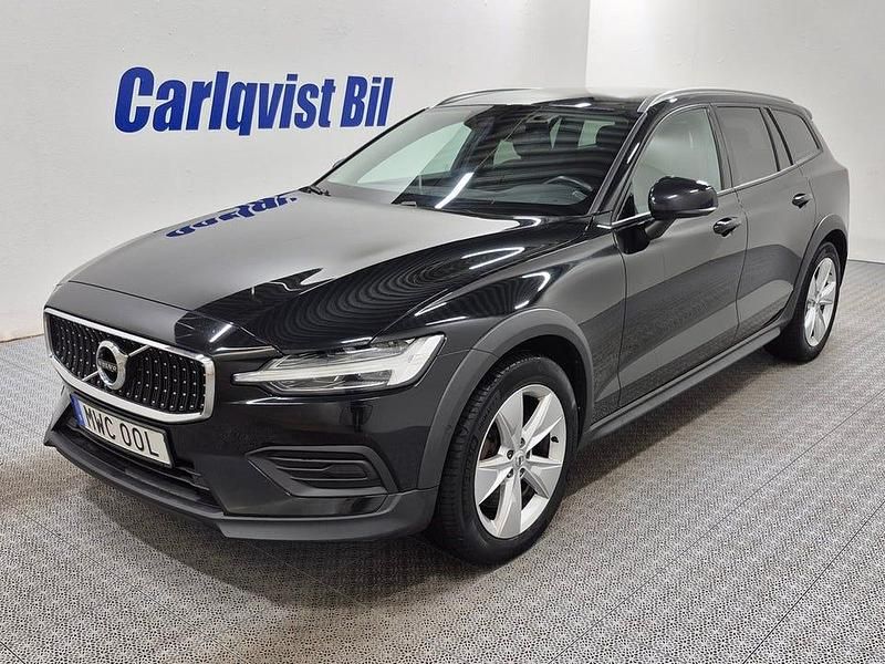 Svart Begagnad 2019 Volvo V60 CC Kombi | 219 000 kr (Marknadspris) - Bild 1/4