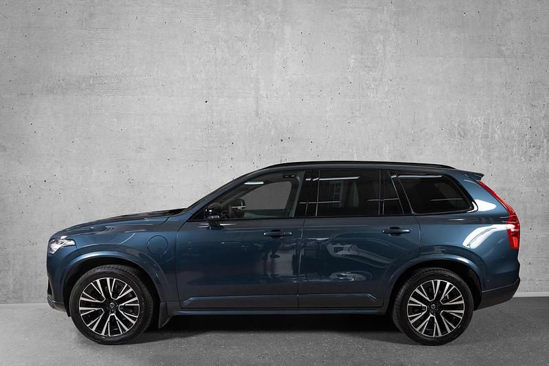 Begagnad Volvo XC90 Ultimate 463 HK (340 kW) 2023 Mörkblå (blå) SUV