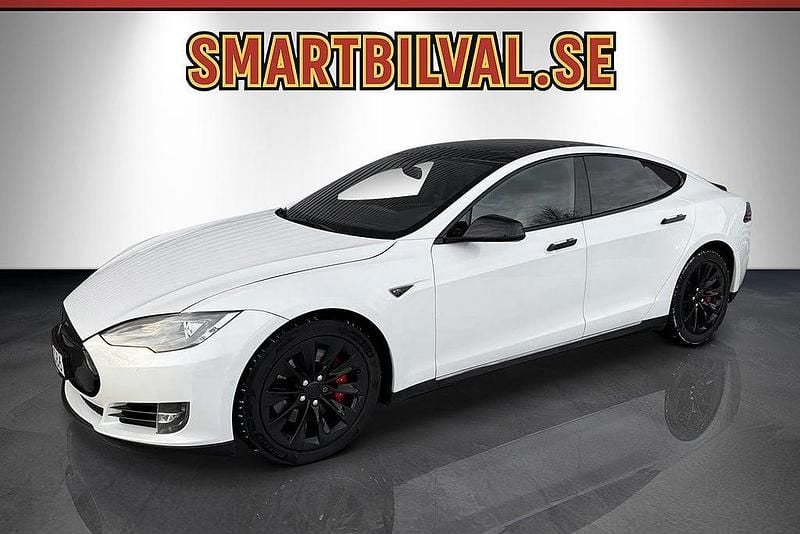 Vit Begagnad 2015 Tesla Model S Halvkombi | 249 900 kr (Marknadspris) - Bild 1/4