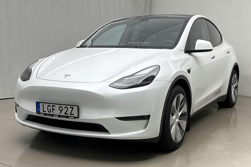Vit Begagnad 2022 Tesla Model Y SUV | 319 000 kr (Bra pris) - Bild 1/4