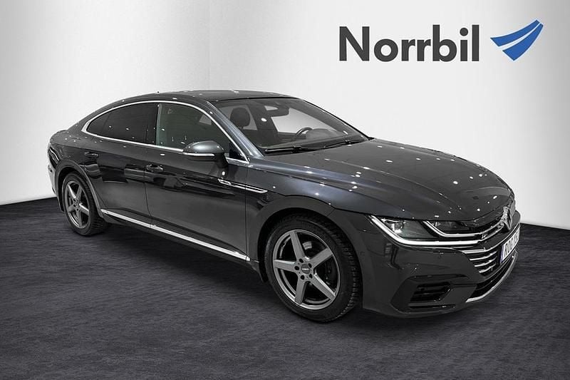 Mangan grey metallic Begagnad 2019 VW Arteon GT Sedan | 234 900 kr (Marknadspris) - Bild 1/4