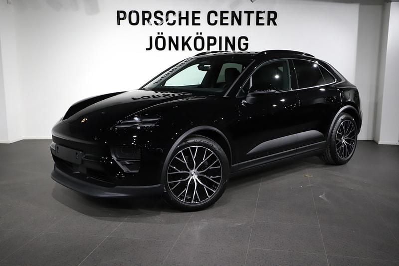 Svart Ny 2026 Porsche Macan SUV | 1 110 600 kr (Marknadspris) - Bild 1/4