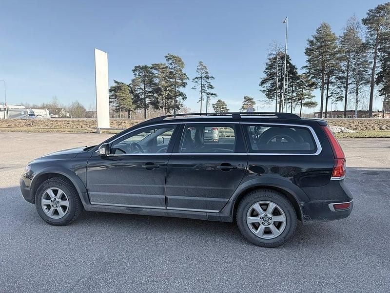Begagnad Volvo XC70 Momentum 163 HK (119 kW) 2013 Svart Kombi