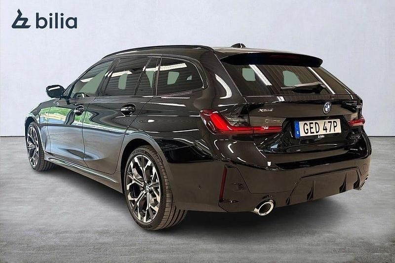 Begagnad BMW 330 M Sport 292 HK (214 kW) 2025 Svart Kombi