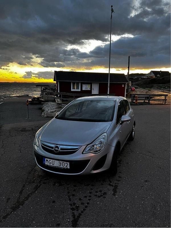 Begagnad 2012 Opel Corsa Halvkombi | 32 000 kr (Bra pris) - Bild 1/4