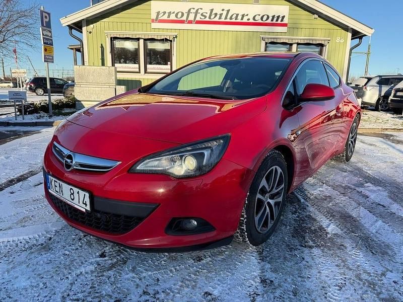Röd Begagnad 2011 Opel Astra GTC Halvkombi | 44 900 kr - Bild 1/4