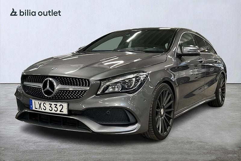 Grå Begagnad 2017 Mercedes CLA200 Shooting Brake AMG Kombi | 184 900 kr (Marknadspris) - Bild 1/3