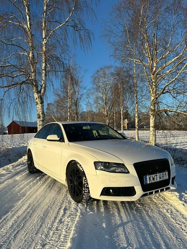 Begagnad Audi A4 164 HK (120 kW) 2011 Vit Sedan